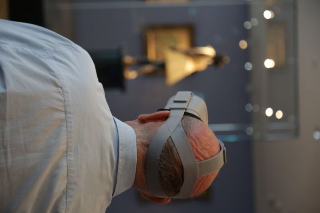 05-_sto_moyseio_me_alla-_gyalia