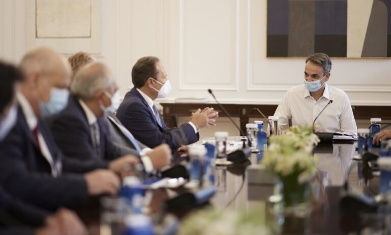 Επενδυτικά σχέδια ύψους 1,2 δισ. ευρώ παρουσίασε η ελληνική φαρμακοβιομηχανία στον Πρωθυπουργό!