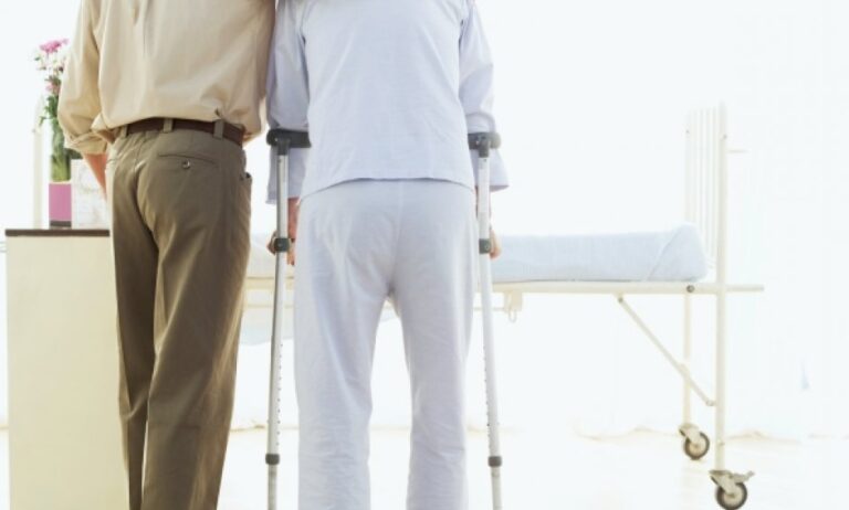 Αυξάνεται η προσέλευση των πολιτών στα δημόσια νοσοκομεία λόγω κρίσης