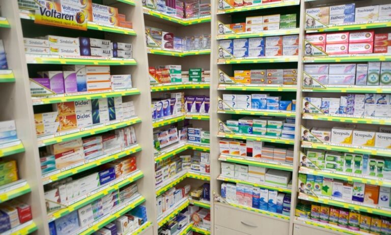 Διασφαλισμένη η συνεχής ροή φαρμάκων λέει το υπουργείο Υγείας