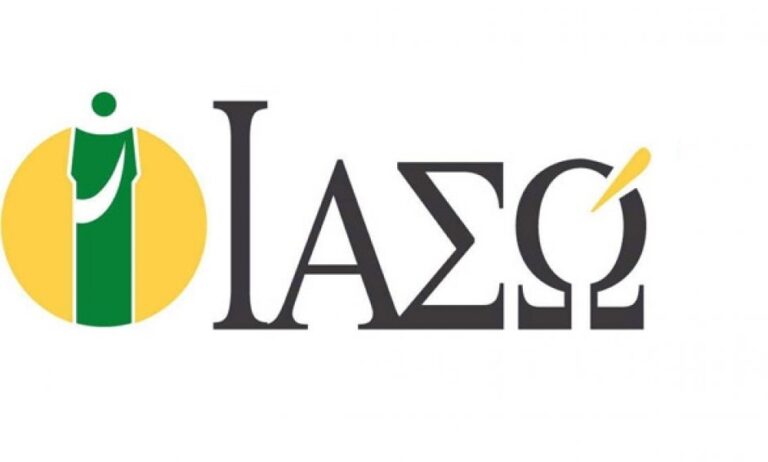 ΙΑΣΩ: Παιδί, ήλιος & θάλασσα