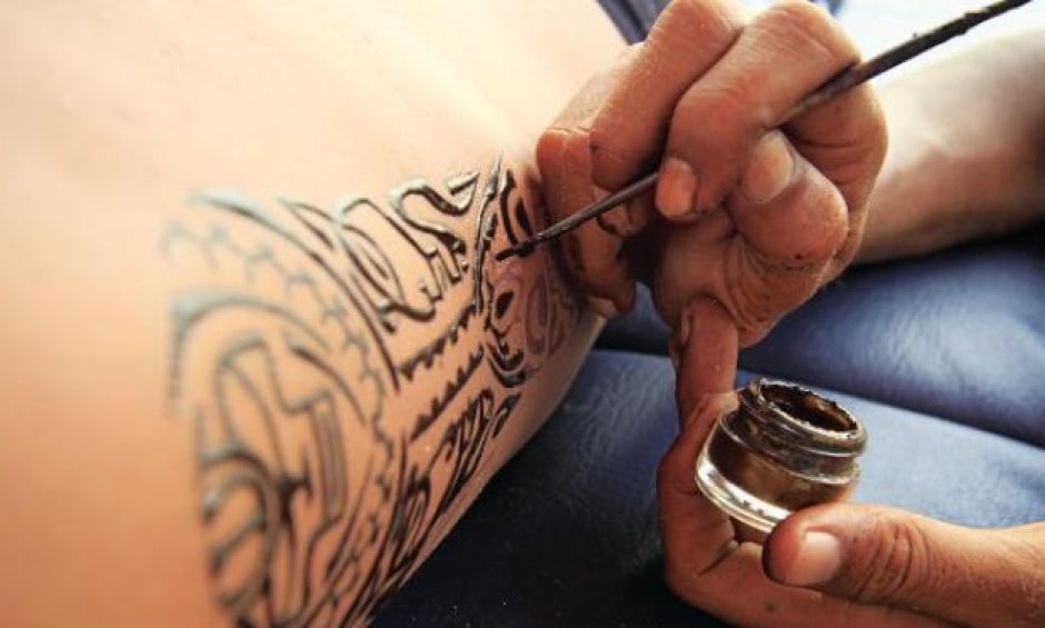 Όχι στα τατουάζ από μαύρη χέννα