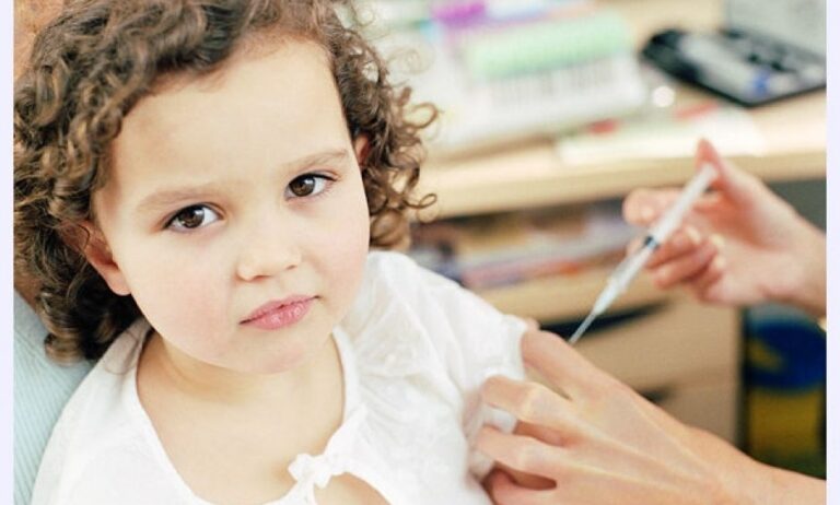 Ιατρικός Σύλλογος Αθηνών: Δωρεάν εμβόλια στα παιδιά ανέργων