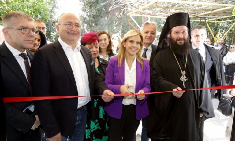 Το πρώτο Κέντρο Ημέρας και Κινητή Μονάδα για την υποστήριξη ασθενών με άνοια εγκαινιάστηκε στο Ν. Ηράκλειο