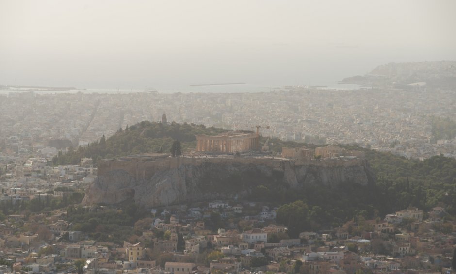 Τι είναι η αφρικανική σκόνη, τι προκαλεί και πώς μπορούμε να προστατευτούμε;