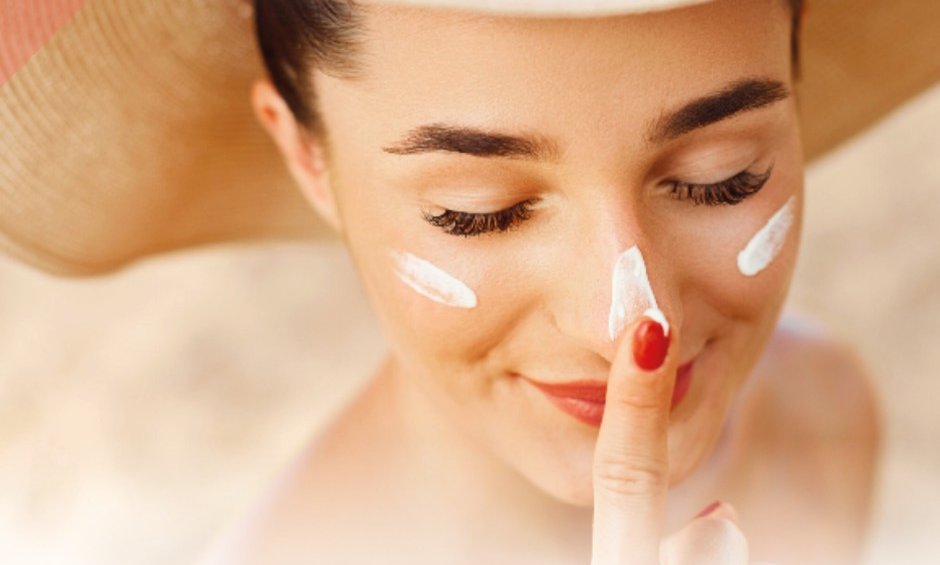 6 ερωτήσεις που πρέπει να απαντηθούν αυτό το καλοκαίρι για το αντηλιακό σου