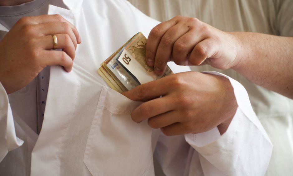 Συλλήψεις για δωροληψία σε νοσοκομείο της Αττικής!