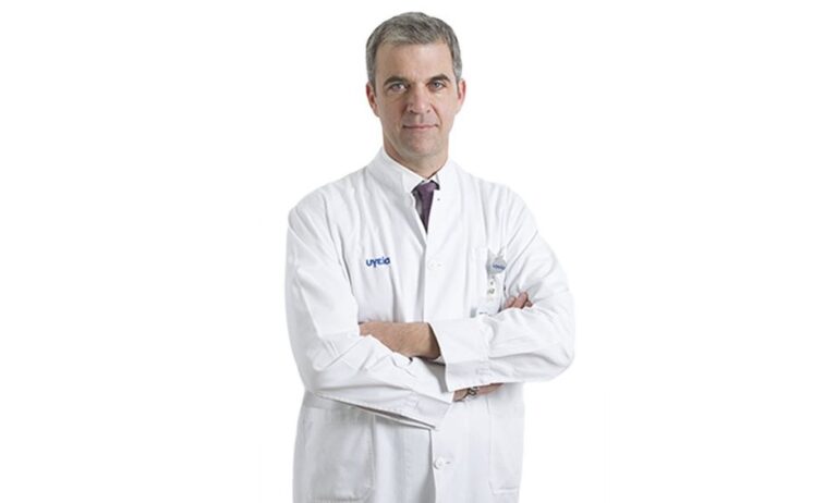 Αποκλειστική συνέντευξη στο NEXTDEAL του καθηγητή Ορθοπαιδικής Ηλία Παπαδόπουλου: Πότε ένα παιδί έχει σκολίωση και πως αντιμετωπίζεται