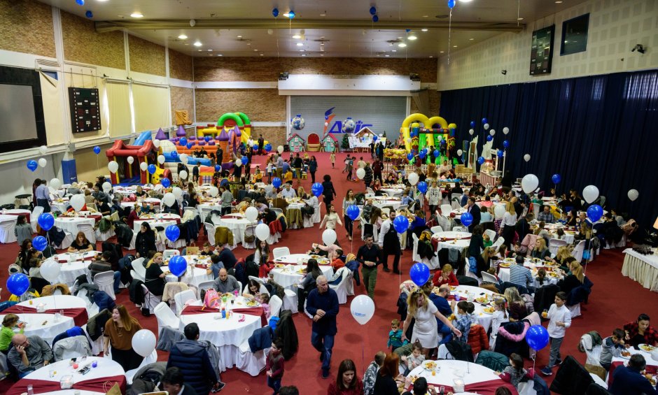 Αυτά τα Χριστούγεννα η DEMO ABEE προσέφερε σε Μη Κυβερνητικούς Οργανισμούς που στηρίζουν τα παιδιά