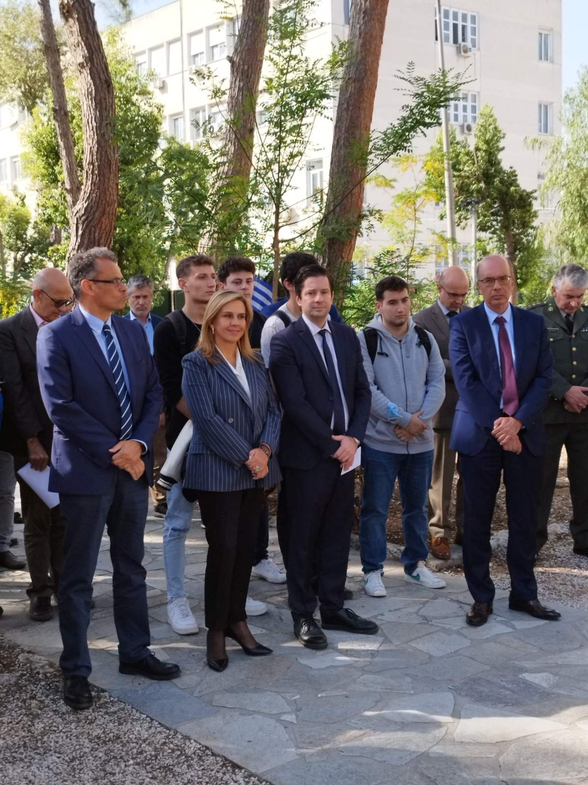 img-6325f196a16d7c5198b67d7be221c97d-v-1