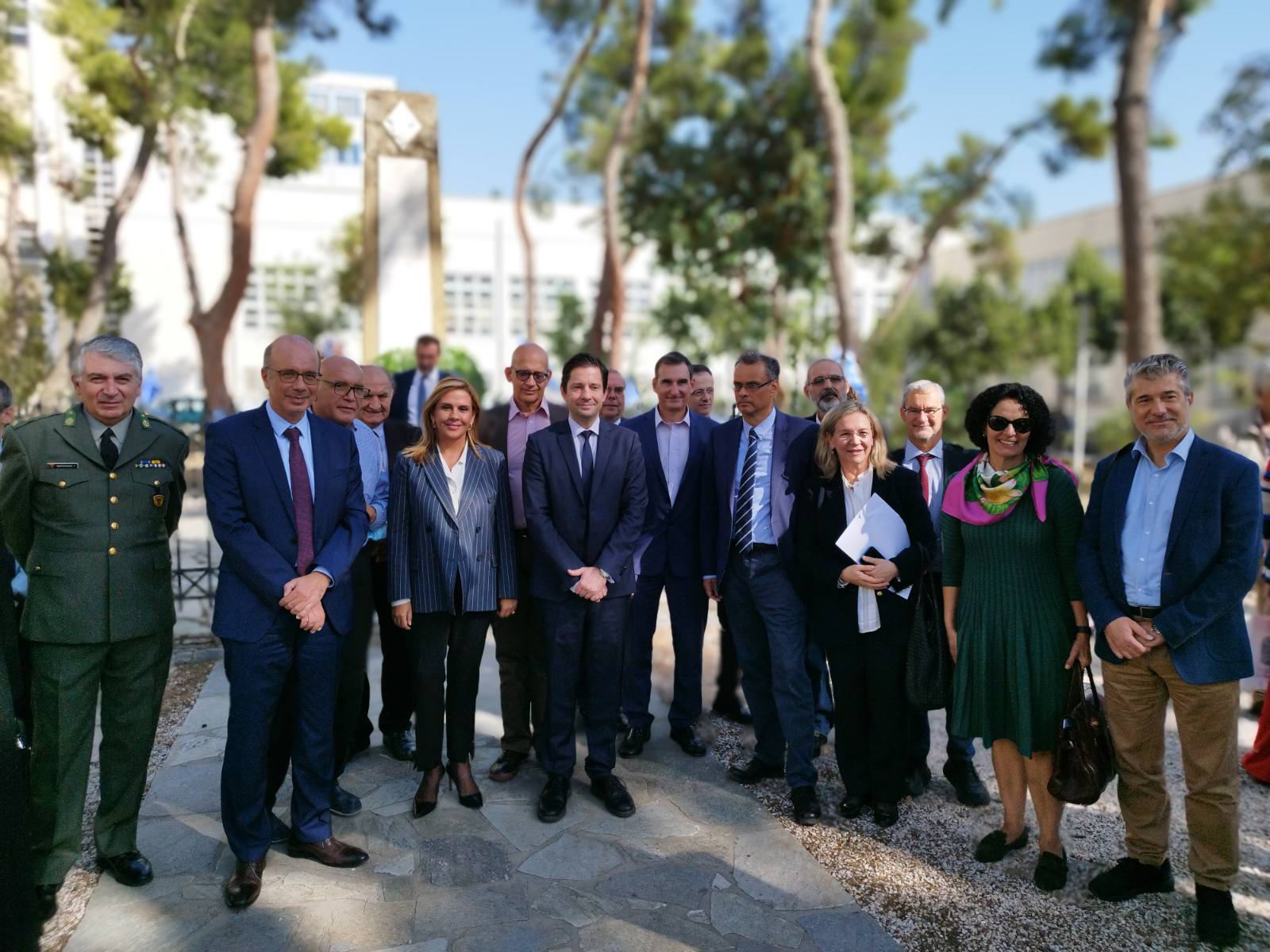 img-b27288a38c3173d8e3f934747f7b3295-v-1