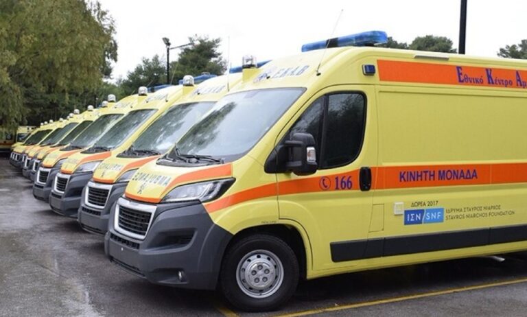 Παραδόθηκαν στο ΕΚΑΒ 143 ασθενοφόρα δωρεάς του Ιδρύματος "Σταύρος Νιάρχος"