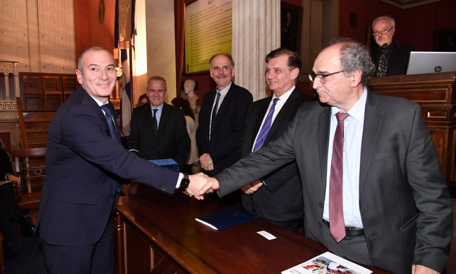 Τιμητική διάκριση της Lavipharm από το  Εθνικό Καποδιστριακό Πανεπιστήμιο Αθηνών