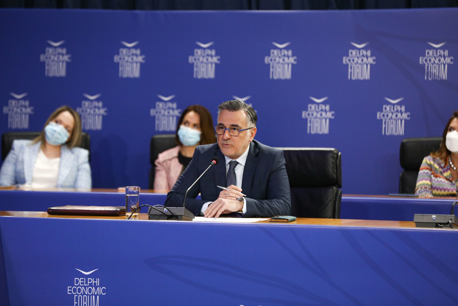 o_k-_giorgos_koyvaras_dimosiografos_syntonistis_tis_syzitisis