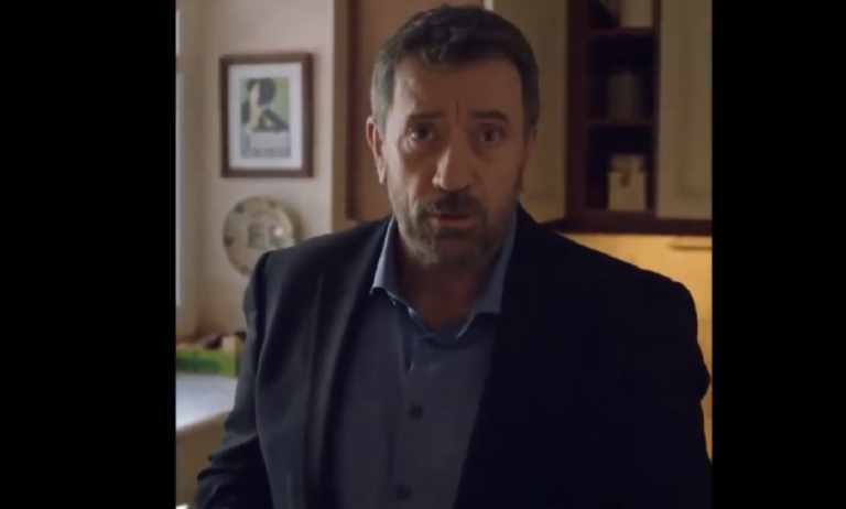 «Μένουμε σπίτι»: Το ενημερωτικό σποτ του υπουργείου Υγείας με τον Σπύρο Παπαδόπουλο