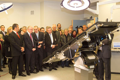 Στιγμιότυπο από τη τελετή των εγκαινίων του Υβριδικού Χειρουργείου στο νοσοκομείο ΥΓΕΙΑ Στιγμιότυπο από τη τελετή των εγκαινίων του Υβριδικού Χειρουργείου στο νοσοκομείο ΥΓΕΙΑ