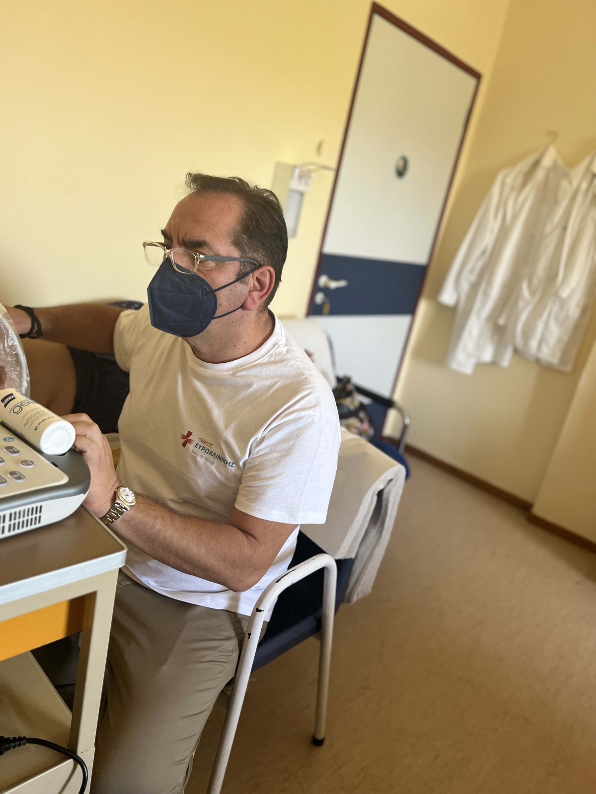 photo_4_omilos_eyroklinikis-lesvos_dorean_mastografies_yperihografimata_kai_exetaseis_mastoy