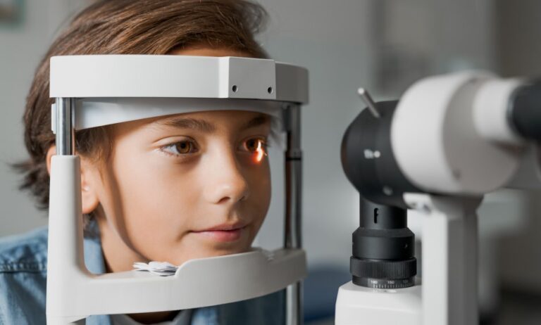 Πώς να αντιμετωπίσετε έναν τραυματισμό του παιδιού σας στα μάτια!