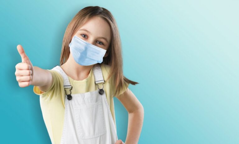 ΕΚΠΑ: Πώς επιλέγουμε τη σωστή μάσκα για παιδιά;