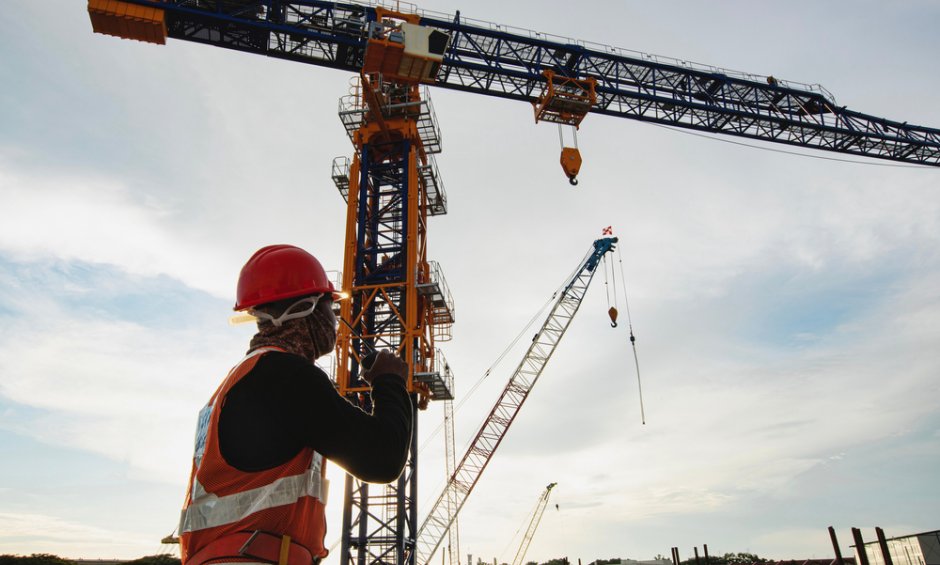 Μελέτη του ΙΟΒΕ για τη Βιομηχανία Υποδομών και Κατασκευών που ενδιαφέρει και ασφαλιστές!