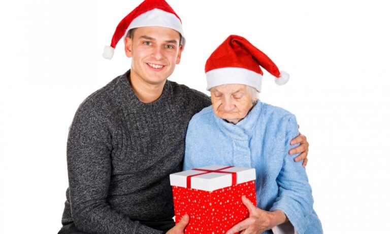 Η Όλγα Λυμπεροπούλου (νευροψυχολόγος) συμβουλεύει, πώς να απολαύσετε τα Χριστούγεννα με έναν άνθρωπο που ξεχνά