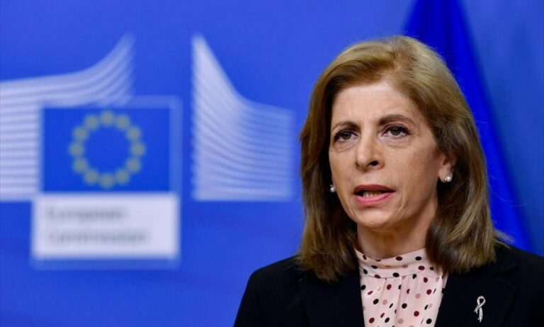 Επιστολή Κυριακίδου προς Πλεύρη: «Η επικείμενη μεταρρύθμιση της φαρμακευτικής νομοθεσίας είναι η απάντησή μας»