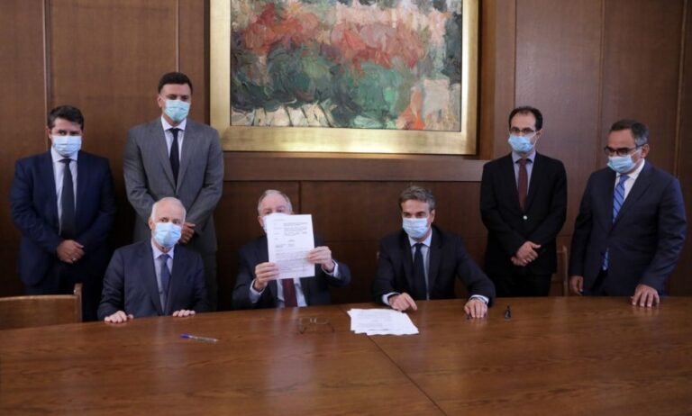 Υπεγράφη η Σύμβαση για τη δωρεά 50 κλινών ΜΕΘ από τη Βουλή στο νοσοκομείο «Σωτηρία» ύψους 8 εκατ. ευρώ