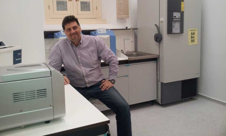 Έλληνας καθηγητής επικεφαλής σε Ελβετικό Κέντρο έρευνας νευροεκφυλιστικών νόσων