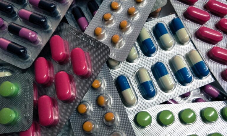 21 συλλήψεις για την μεγάλη κομπίνα με αντικαρκινικά φάρμακα